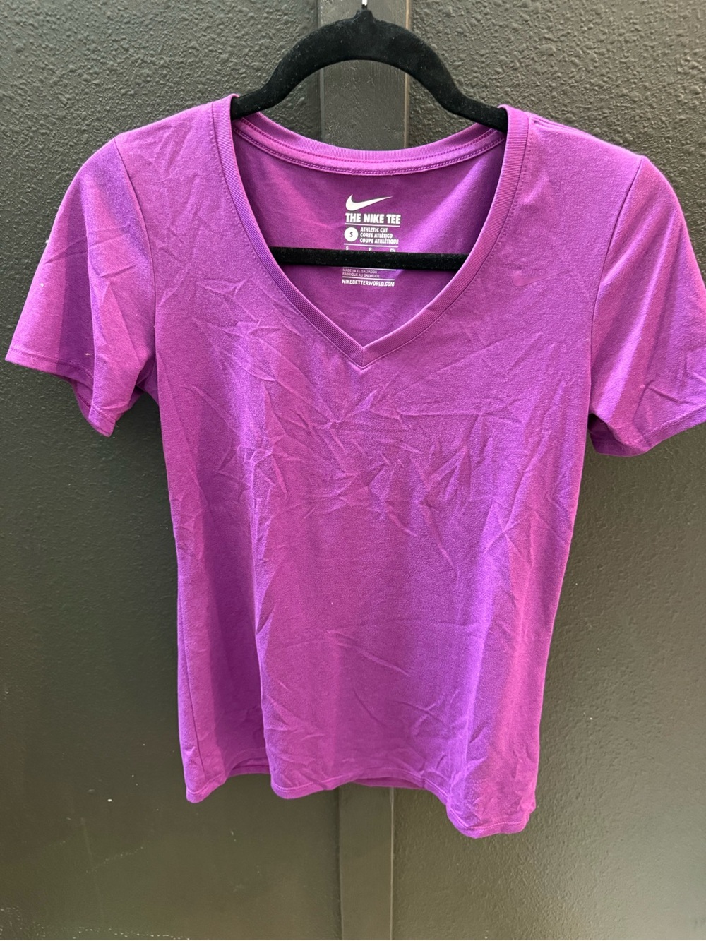 Nike Women's V-Neck Tee in Bright Purple